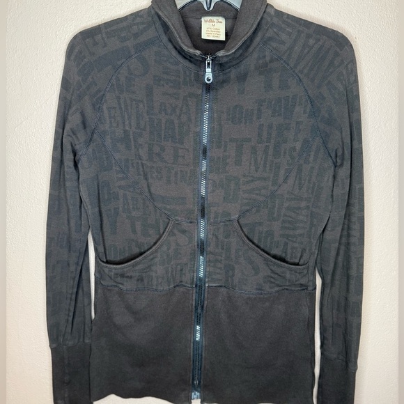 Matilda Jane Sweatshirt Women's Medium Full Zip Athletic Casual Wear Thumb Holes - Picture 2 of 16